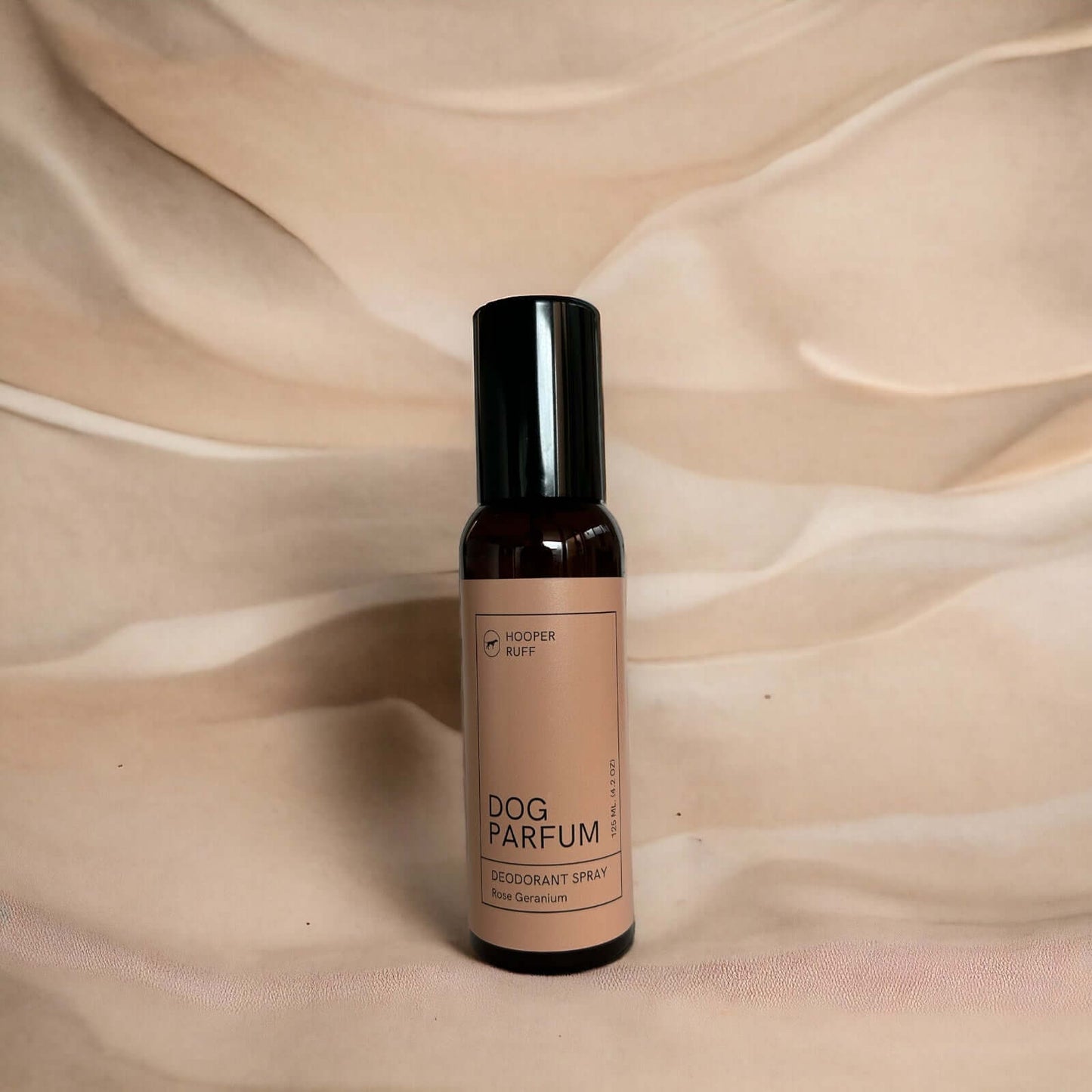 Geranium Rose Bloom: Refreshing dog spray with a harmonious blend of geranium and rose for long-lasting freshness.