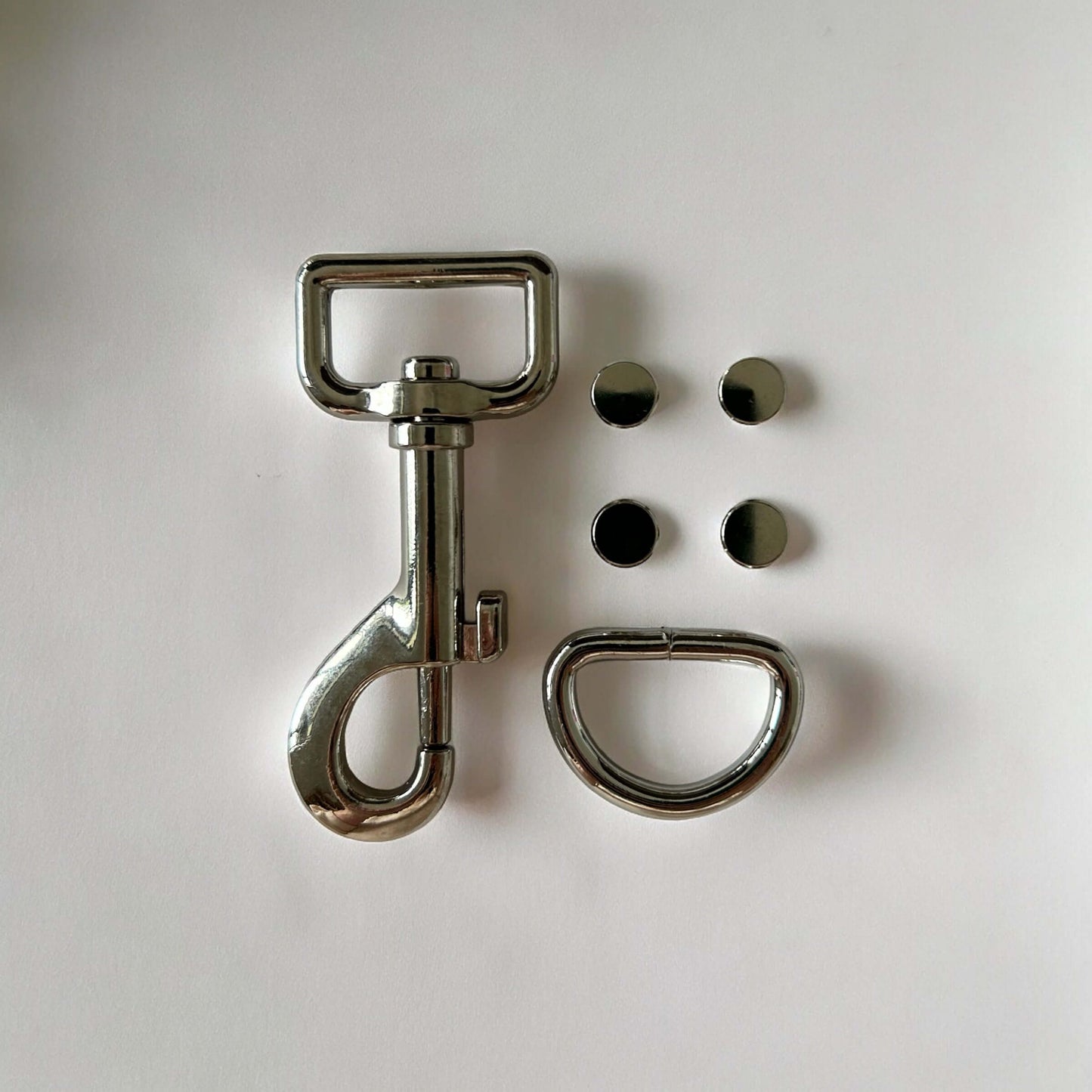 Plated Leash Pack