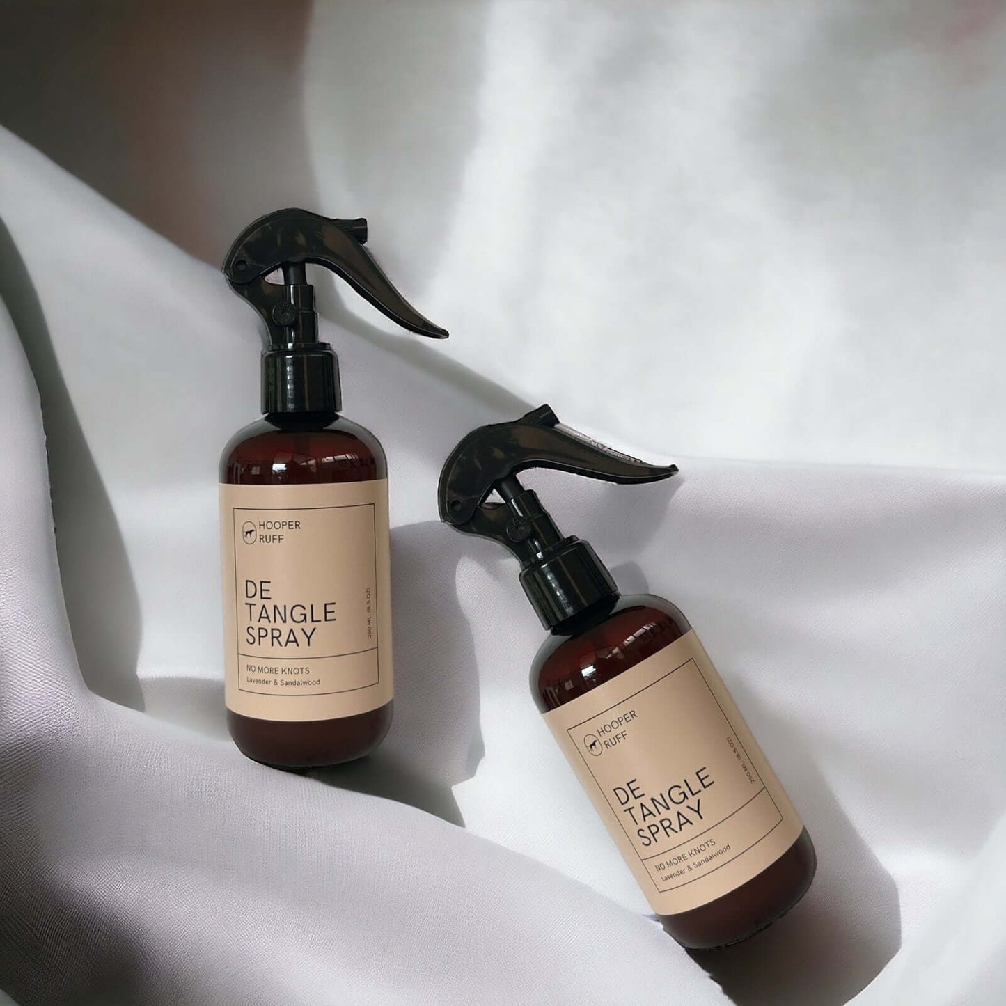 Say goodbye to tangles with this effective dog detangle spray.